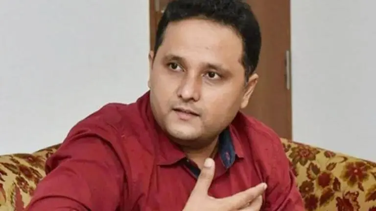 Shiva Trilogy author Amish Tripathi announces engagement, two years after divorce Amish Tripathi