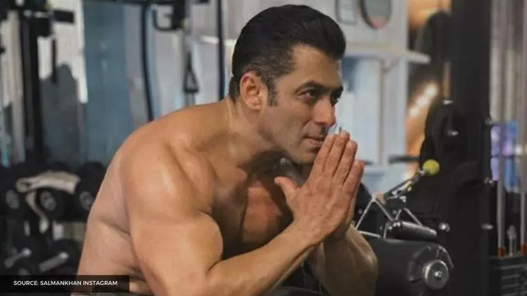 Salman Khan advices fans on Coronavirus; recommends 'Namaste' as preferred way to greet salman Khan
