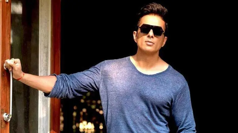 Sonu Sood excited to welcome people stuck in Philippines, assures 'arranging more flights' Sonu Sood expresses his happiness of welcoming people from Philippines to India