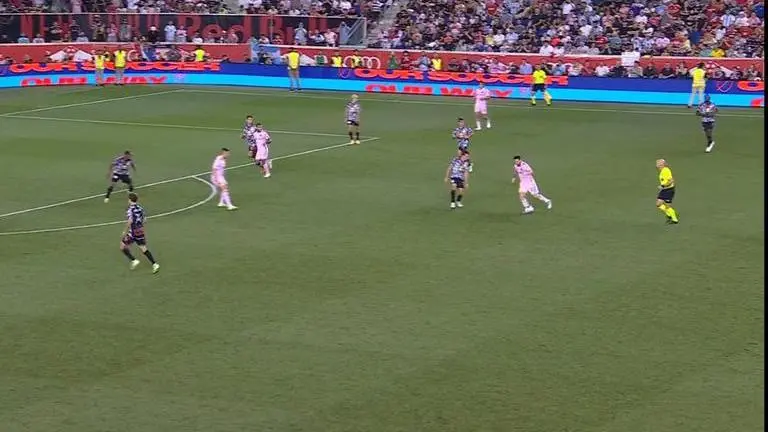 Lionel Messi shines on his MLS debut, scores 11th goal for Inter Miami - WATCH Lionel Messi shines on his MLS debut, scores 11th goal for Inter Miami - WATCH