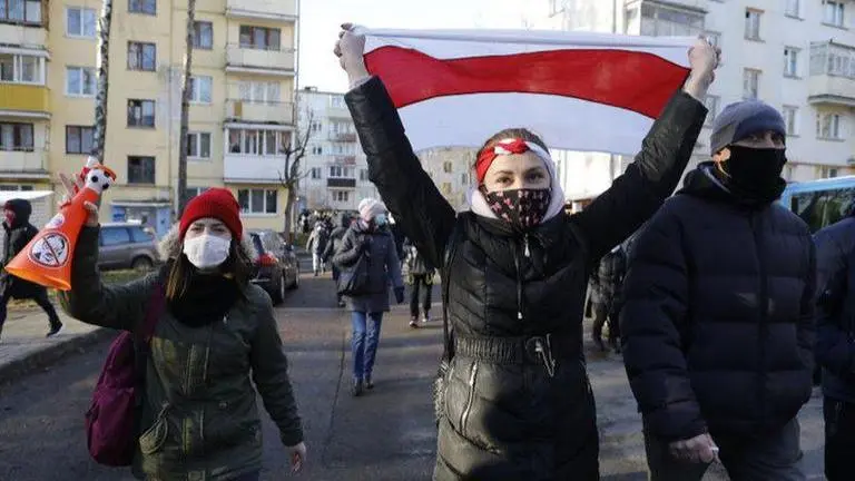 Belarus: Nearly 100 Nearly people detained during anti-govt protests in Minsk Belarus: 100 people detained in Minsk for participation in anti-government protests