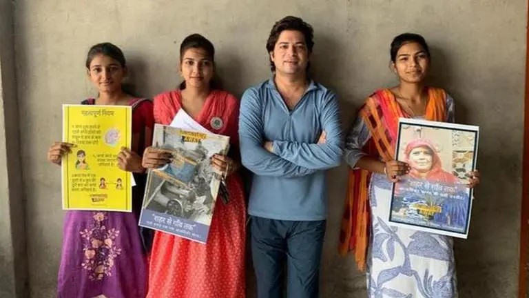 Fashion designer Manish Tripathi vows to employ 50,000 women amid COVID scare Delhi