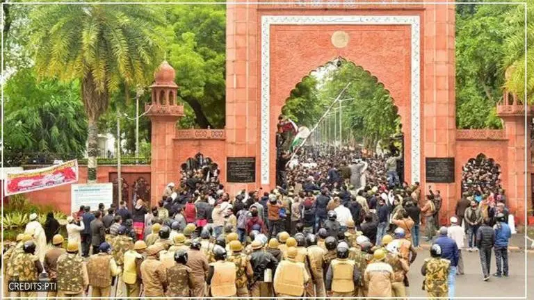 UP: Around 150 people booked over anti-CAA protest in Shah Jamal Uttar Pradesh