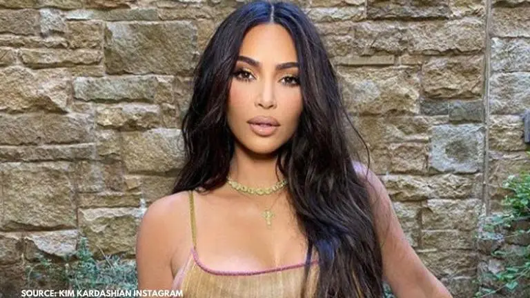 Kim Kardashian's makeup tips: Step-by-step instructions for 5-minute contour routine Kim Kardashian