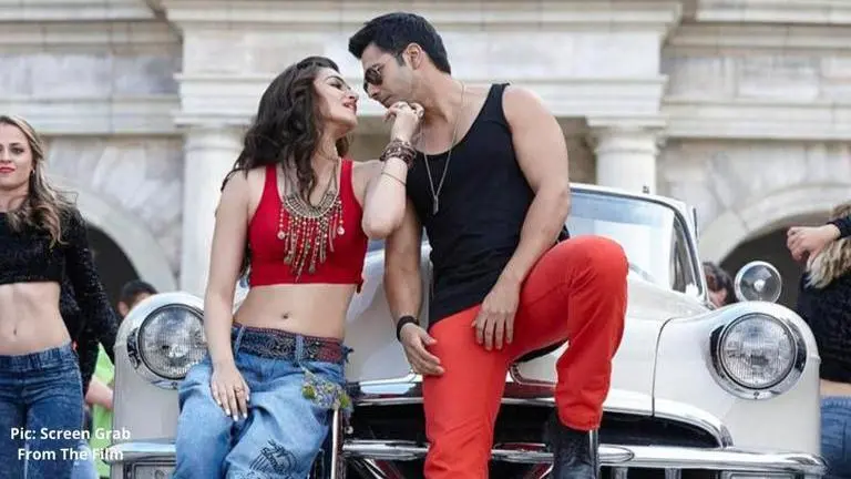 Kriti Sanon and Varun Dhawan's songs effectively captured their on-screen chemistry Kriti Sanon
