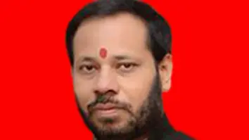 Manoj Kumar Pandey Resigns as Samajwadi Party Chief Whip in UP Assembly ...