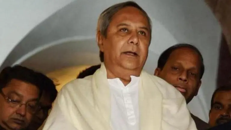 Odisha Chief Minister Naveen Patnaik calls up NEET topper Soyeb Aftab, wishes him bright future