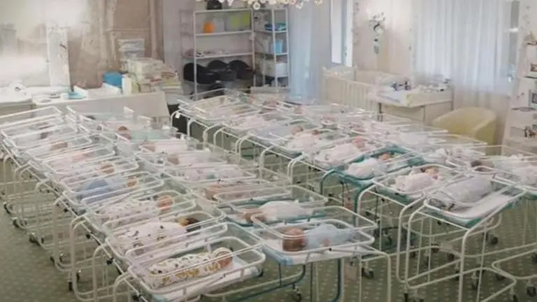 Babies born to surrogate mothers in Ukraine waiting to meet their parents amid COVID-19 babies