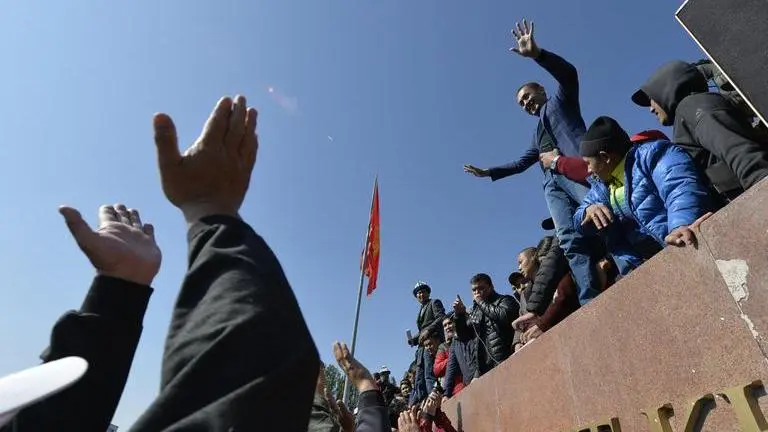 Kyrgyzstan President Jeenbekov discusses political crisis with speaker of parliament Kyrgyzstan