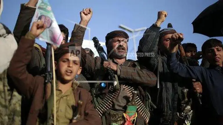 US warns Yemen's Houthi rebels after terrorism delisting US warns Yemen's Houthi rebels after terrorism delisting