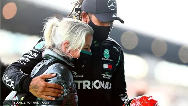 Lewis Hamilton hails woman behind his record-breaking F1 success Lewis Hamilton