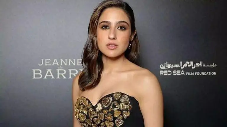 Cannes 2023: Sara Ali Khan glams up in black 'heart' gown after making debut in desi look Sara Ali Khan