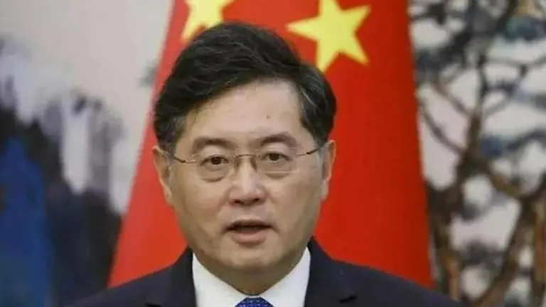 China sacks Foreign Min Qin Gang after month-long disappearance, replaces him with Wang Yi Chinese foreign minister Qin Gang