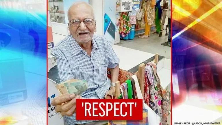 Mumbai: 87-year-old man sells recycled bags he stitches himself, netizens encourage buying Mumbai