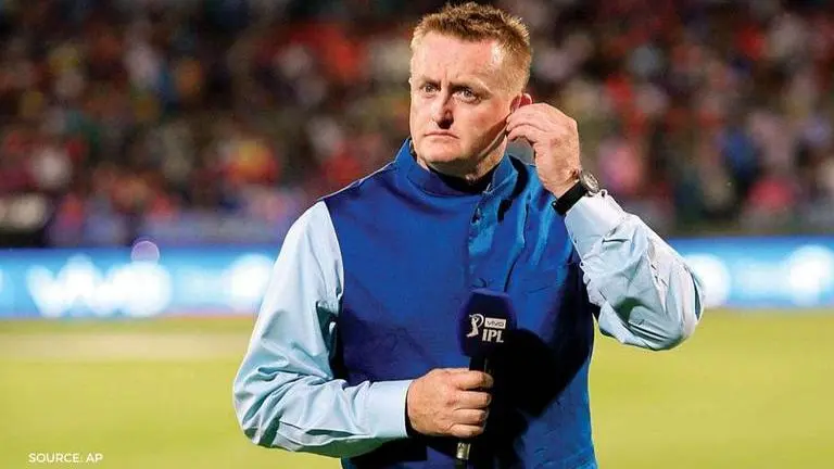 CSK team 2021 present Scott Styris with sweet gift, ex-NZ all-rounder has hilarious reply CSK team 2021