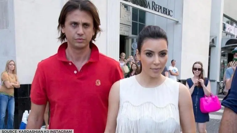 Kim Kardashian's close friend Jonathan Cheban spent 'weeks' in bed due to COVID-19 Kim Kardashian