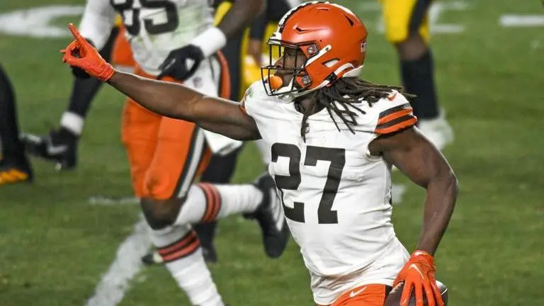 Same old Browns? Hardly. Cleveland drills Steelers 48-37