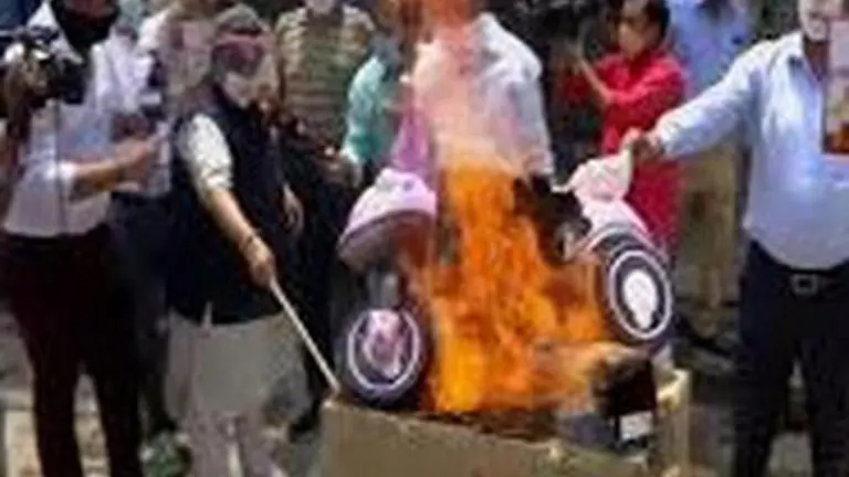 CAIT members detained for burning Chinese products in Delhi's Karol Bagh market Delhi
