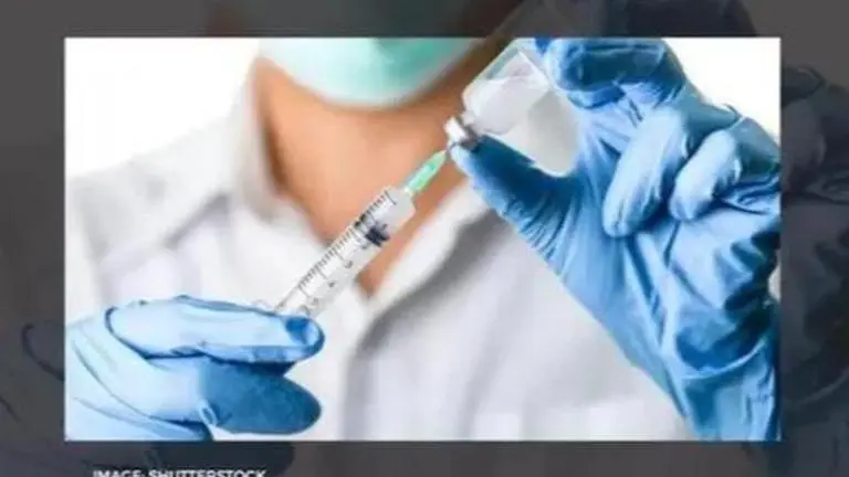 39 MP school kids administered COVID vaccine with same syringe; FIR registered against vaccinator
