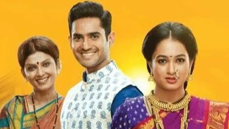 Leopard enters Marathi TV serial Sukh Mhanje Nakki Kay Asta set in Mumbai | Watch leopard