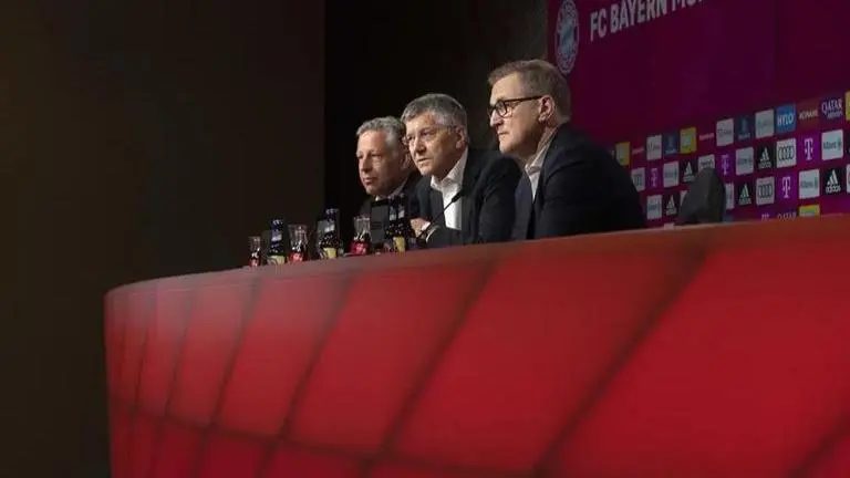Bayern Munich presents Dreesen as CEO as dispute with club great Kahn deepens Bayern Munich