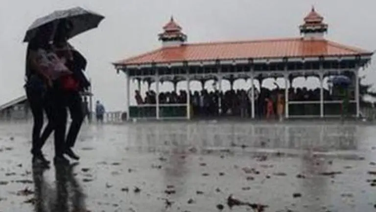 Intense cold wave continues in Himachal Shimla