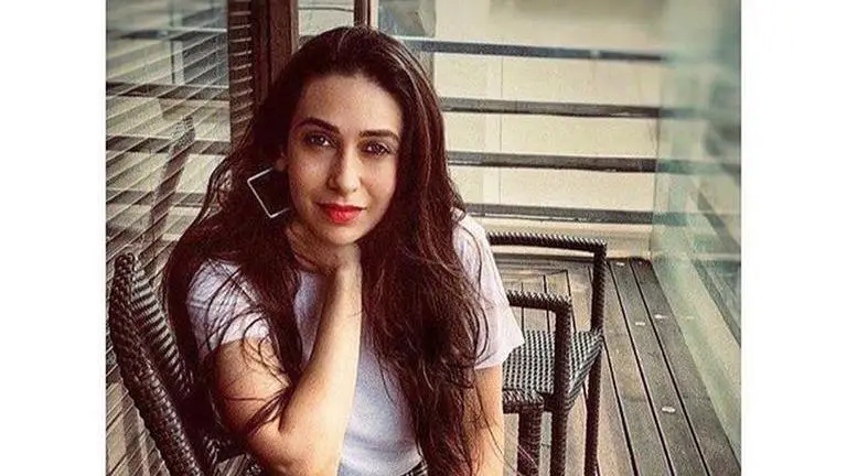 Karisma Kapoor shares a still with Salman Khan, asks fans to guess the song Karisma Kapoor shares a still from old film with Salman Khan, asks fans to guess the song
