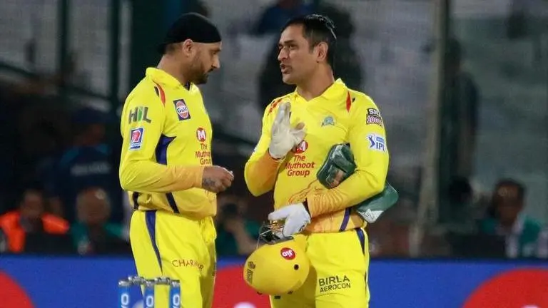 Harbhajan Singh-MS Dhoni