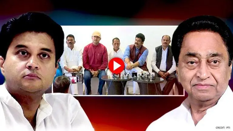 Rebel MP Congress MLAs embarrass CM Kamal Nath; thrash 'hostage' claim & praise Scindia Congress