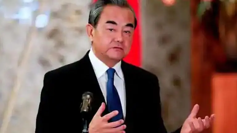 China FM to visit Japan to discuss virus, regional concerns