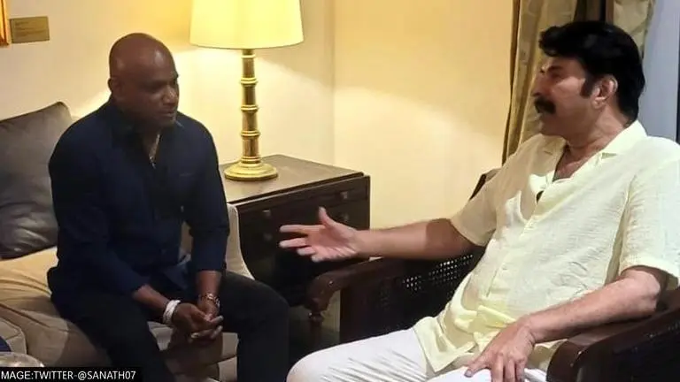 Mammootty meets cricketer Sanath Jayasuriya in Colombo; latter calls him 'true superstar' Mammootty, Sanath Jayasuriya