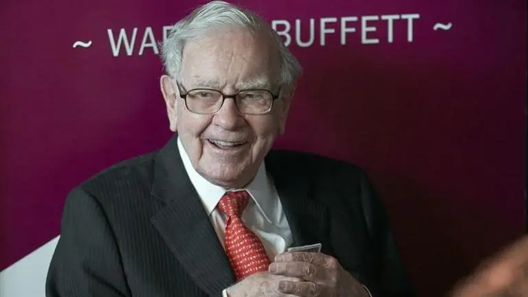 Warren Buffett names his successor, says Greg Abel would take over Berkshire Hathaway Warren Buffett