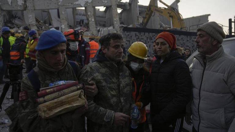 Rescues in Turkiye offer moments of relief in earthquake aftermath ...