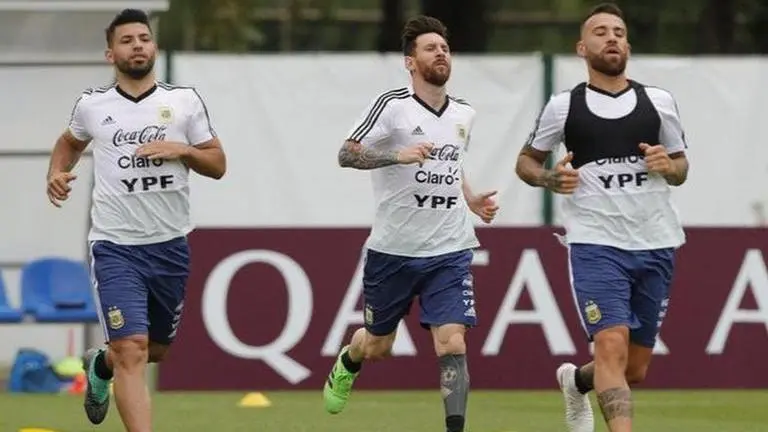 'Don't hurt Lionel Messi...Will kill you': Aguero hilariously warns Otamendi post UCL draw Lionel Messi, Sergio Aguero and Nicolas Otamendi