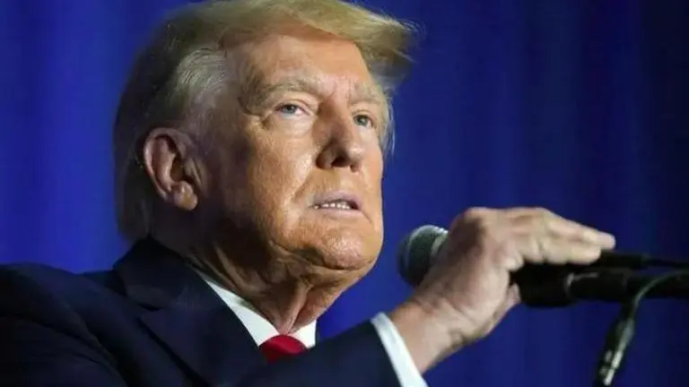 Donald Trump downplays his legal challenges on campaign trail in Iowa after revealing new target letter Trump