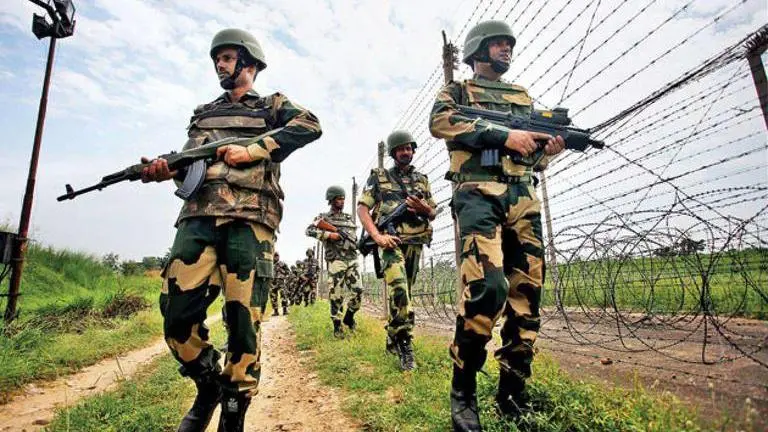 Pak violates ceasefire along LoC in J&K's Rajouri