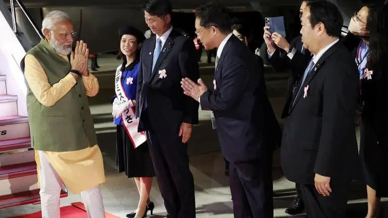 PM Modi vows to amplify concerns of global south at G7, takes firm stance on Ukraine PM Modi at G7