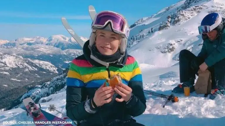 Chelsea Handler laughs off skiing accident news, 'So stupid' says the actress Chelsea Handler