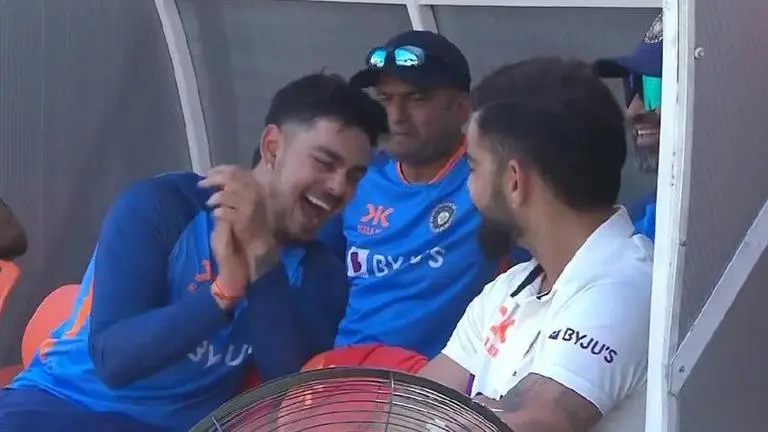 Virat Kohli makes Ishan Kishan laugh uncontrollably, fans try to decipher conversation Virat Kohli