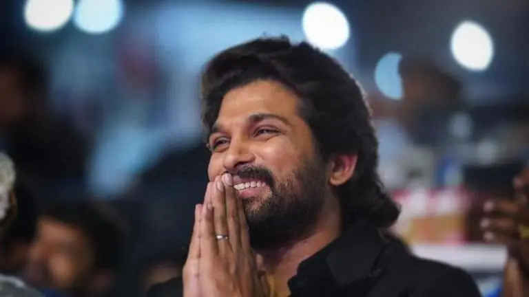 Allu Arjun heads to Kerala for 'Pushpa' shoot as he resumes work post-Dubai trip; see pics Allu Arjun