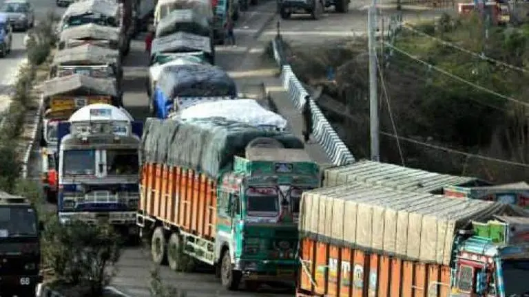 Traffic suspended on Jammu-Srinagar NH as heavy rains lash most parts of Jammu