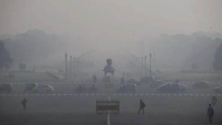 Delhi Pollution levels peak on Diwali day, air quality 'severe' Delhi