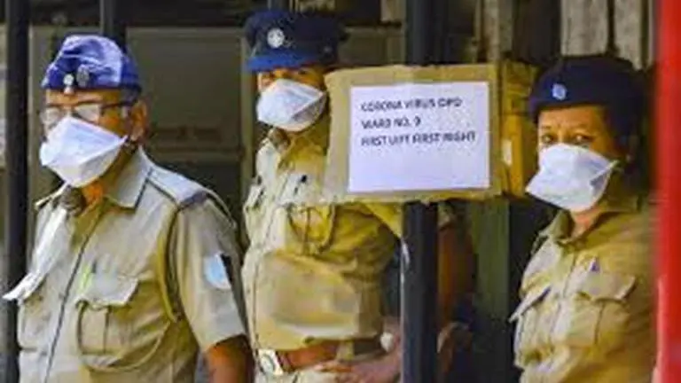 Delhi Police sets up 24X7 helpline number to address queries on lockdown coronavirus