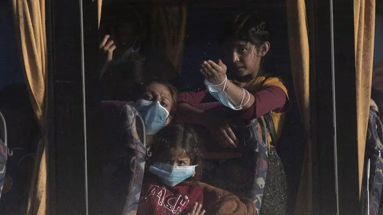 Moria Migrants: Dutch activists working to relocate 200 Greek camp migrants to Netherlands Dutch activists to send plane to Lebos to retrieve 200 migrants