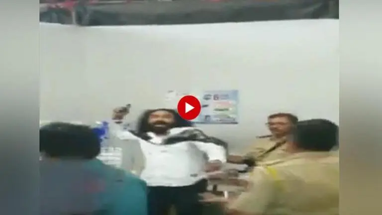 Maharashtra Elections: BSP leader Sunil Khambe throws ink at EVM BSP