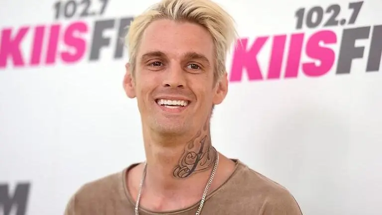 Singer Aaron Carter passes away at 34; Hilary Duff & more celebrities pay tribute Aaron Carter