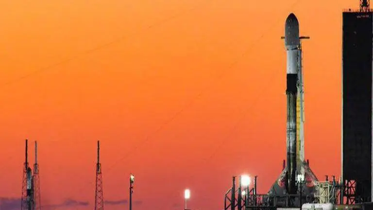 SpaceX Falcon 9 launches Italian radar satellite after 4 delays; deployment confirmed SpaceX