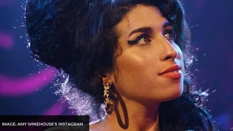 Amy Winehouse was barely conscious but was dragged by manager to sing: Tyler James Amy Winehouse