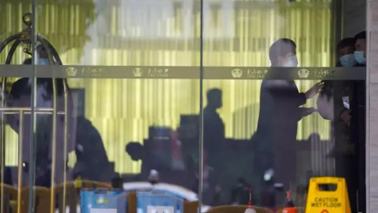 WHO teams visits Wuhan food market in search of virus clues