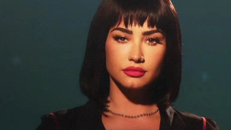 Demi Lovato had to get stitches on face before appearance on Jimmy Kimmel Live Demi Lovato